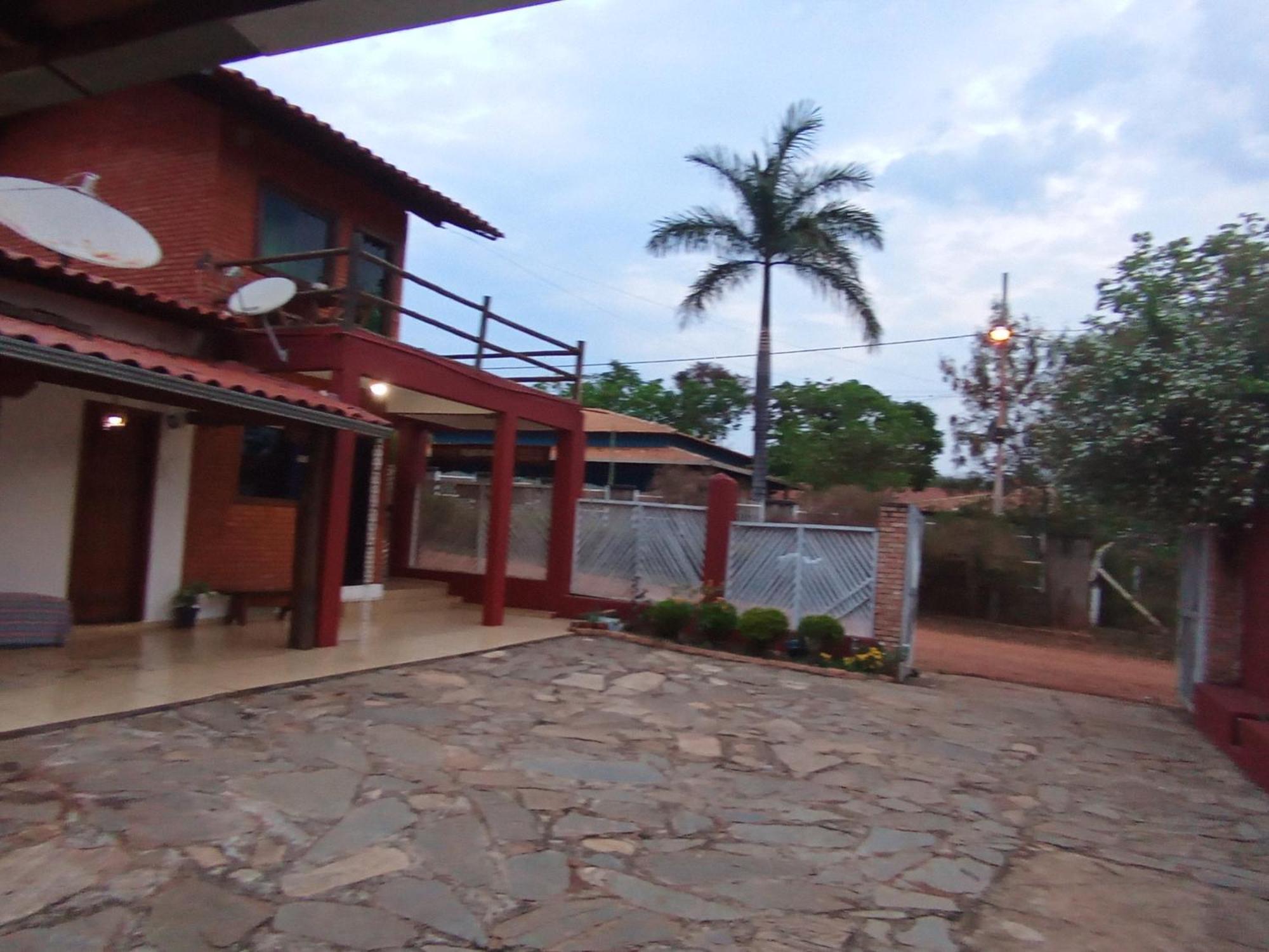 Pousada Central Santana Do Riacho Exterior photo