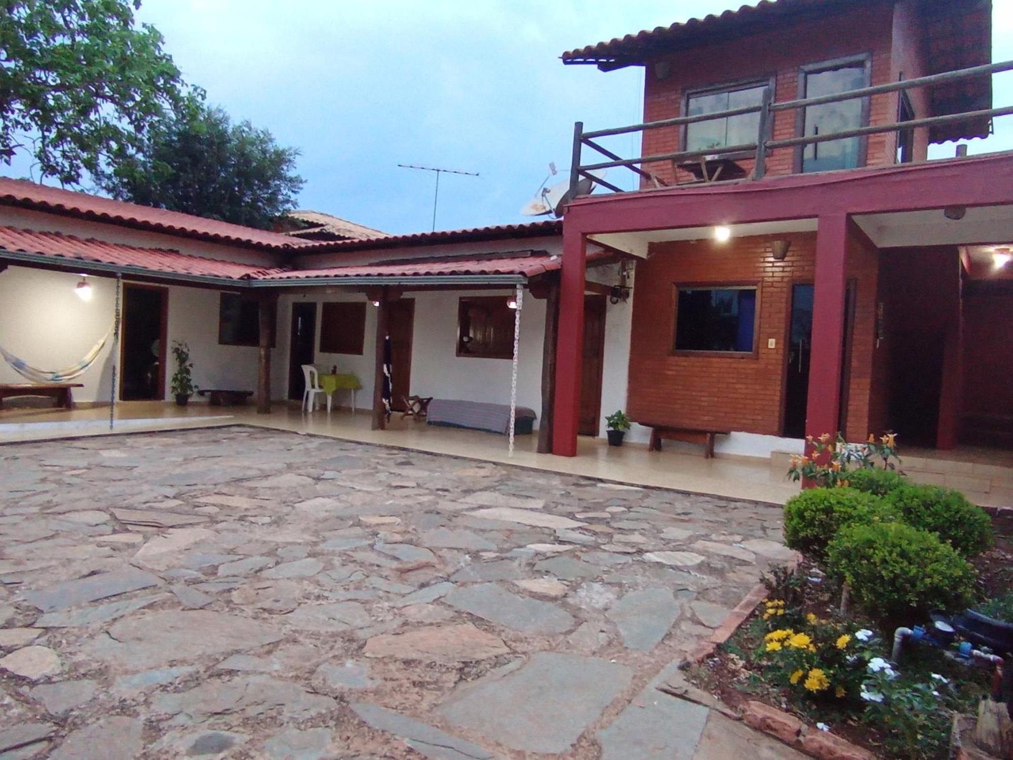 Pousada Central Santana Do Riacho Exterior photo