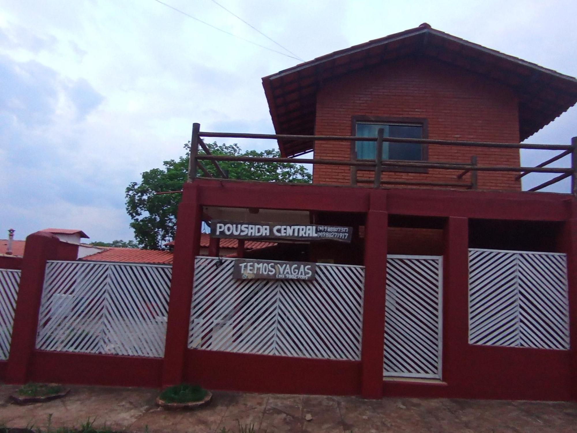 Pousada Central Santana Do Riacho Exterior photo